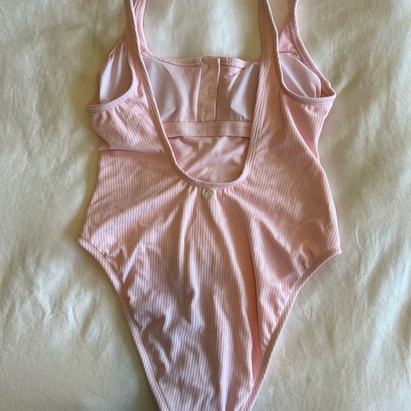 Stoney clover lane one piece swimsuit - Picture 4 of 6